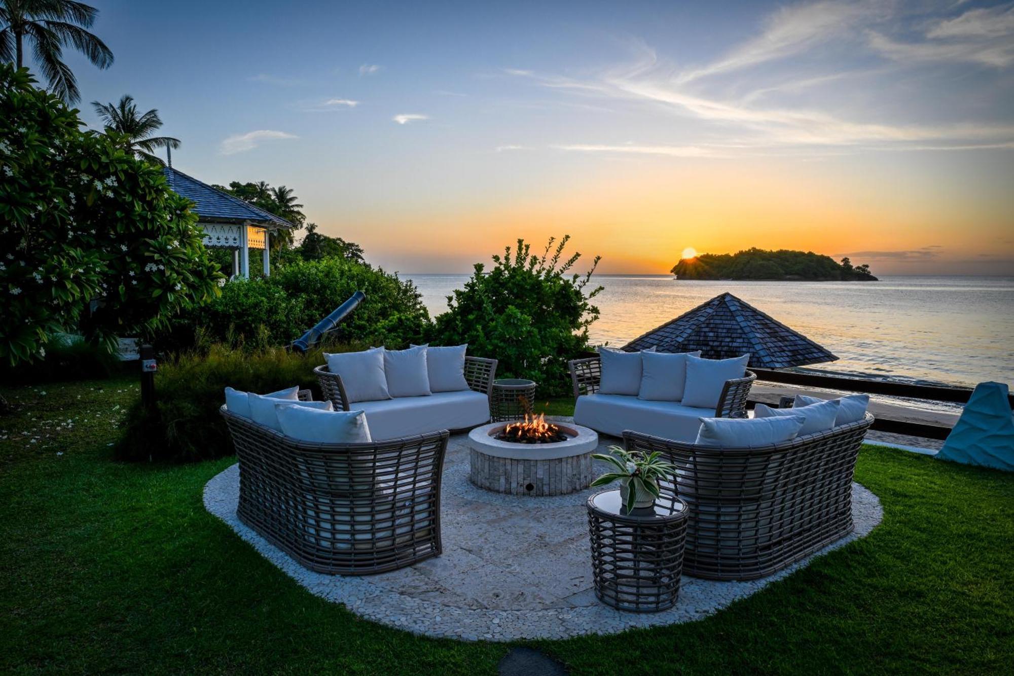 Sandals Halcyon Beach All Inclusive - Couples Only (Adults Only) Vigie Exterior photo